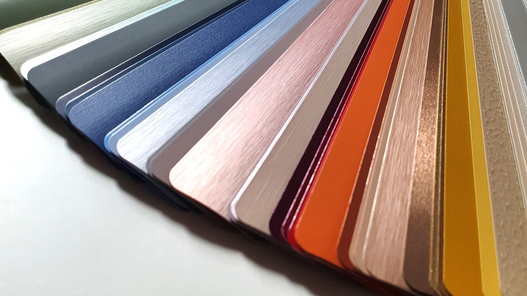 Farbfächer für die Teba Jalousien Kollektion