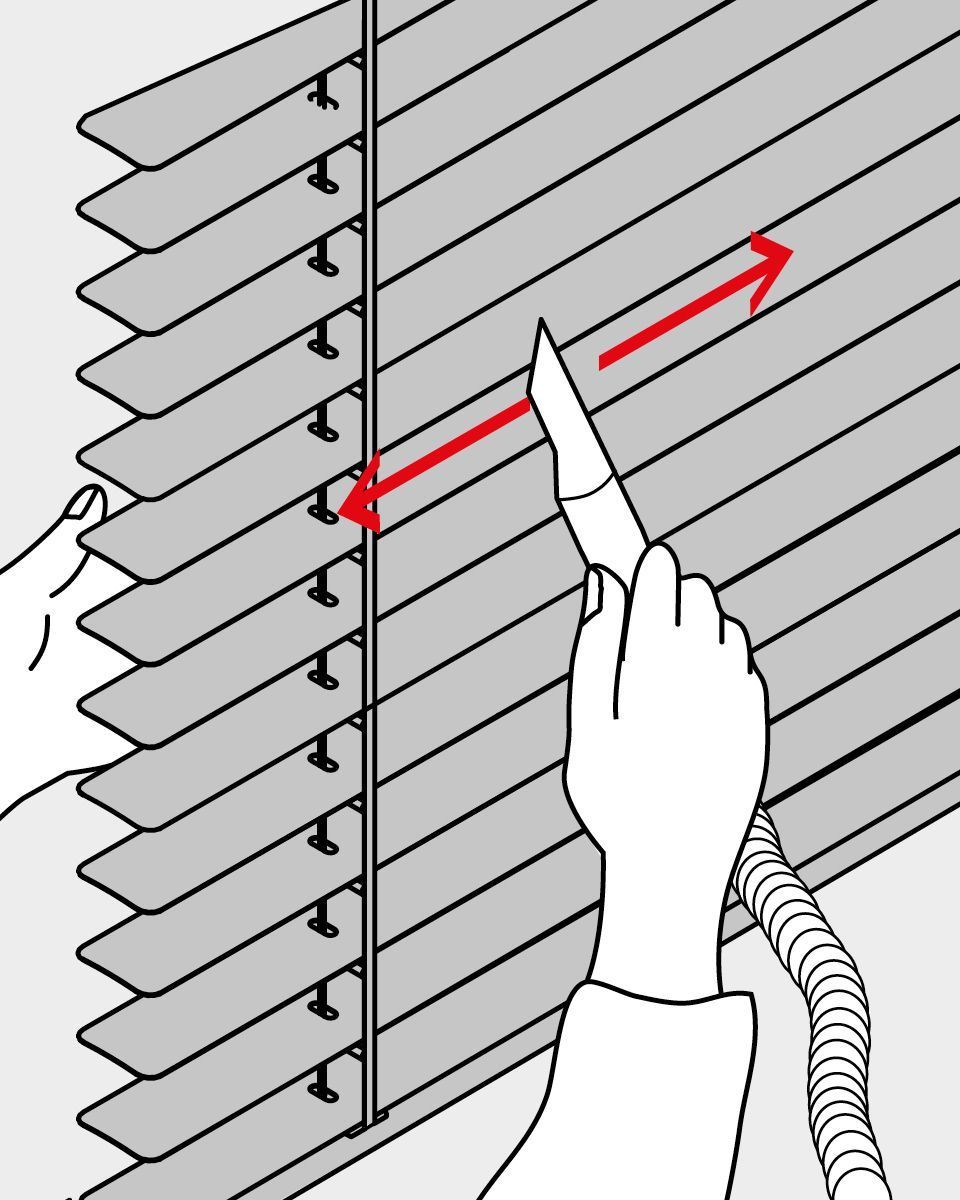 Jalousie reinigen durch Absaugen