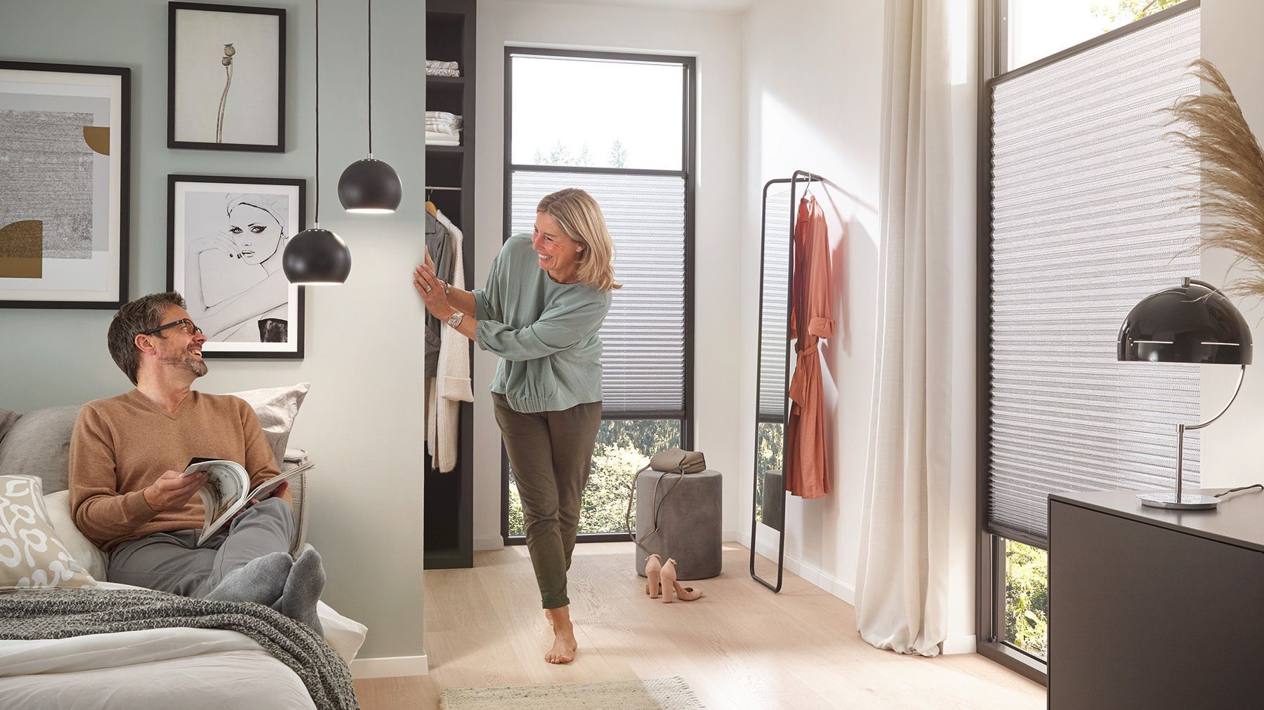 Modernes Schlafzimmer mit Teba Plissees